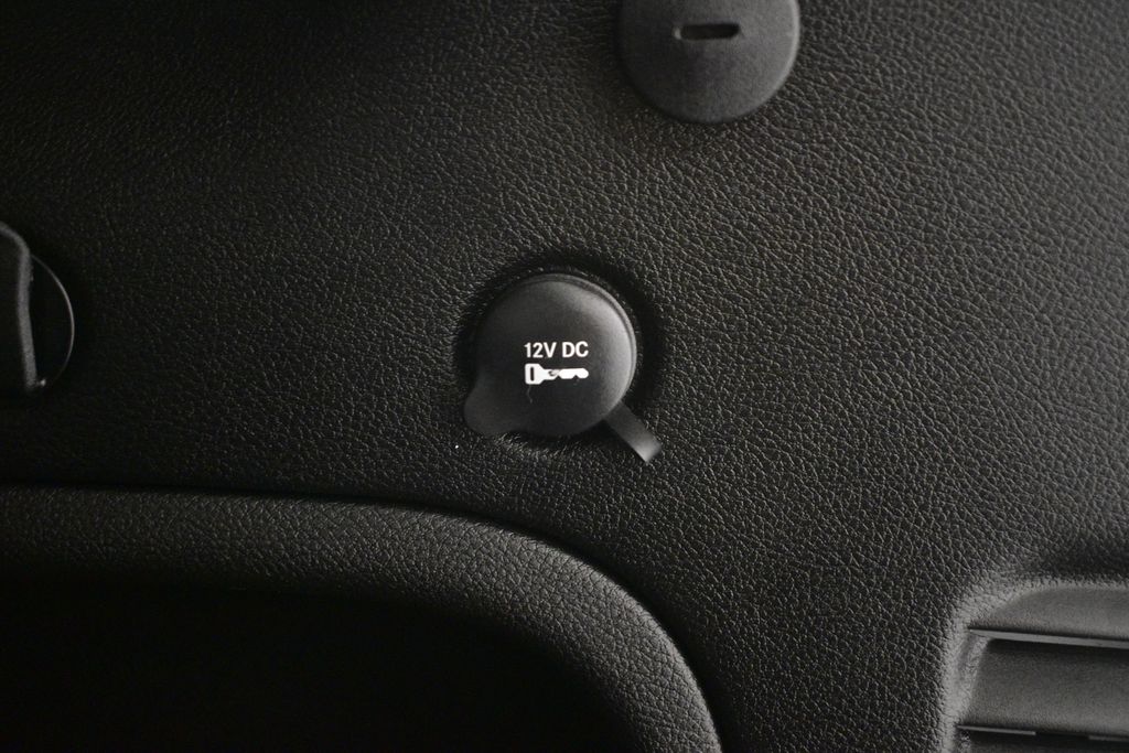 Thumbnail: 2021 Jeep Grand Cherokee - 21