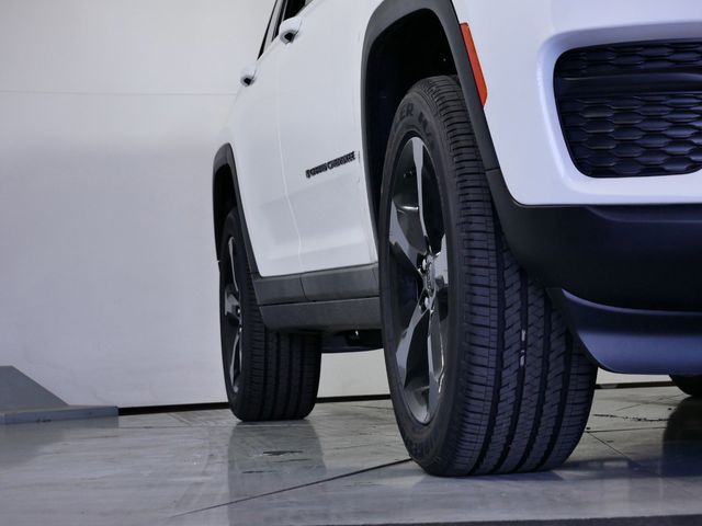 Thumbnail: 2024 Jeep Grand Cherokee - 7