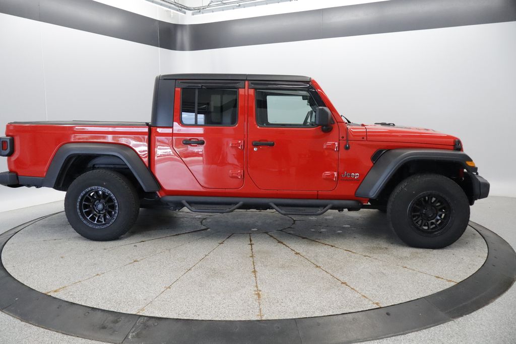 Thumbnail: 2020 Jeep Gladiator - 8