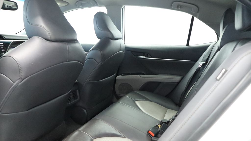 Thumbnail: 2020 Toyota Camry - 17