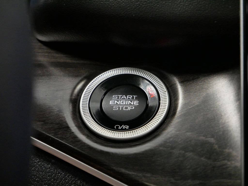 Thumbnail: 2023 Jeep Grand Cherokee - 42