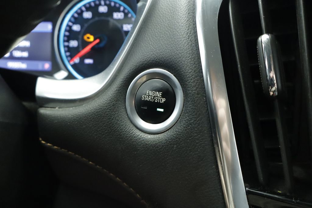 Thumbnail: 2021 Chevrolet Traverse - 31