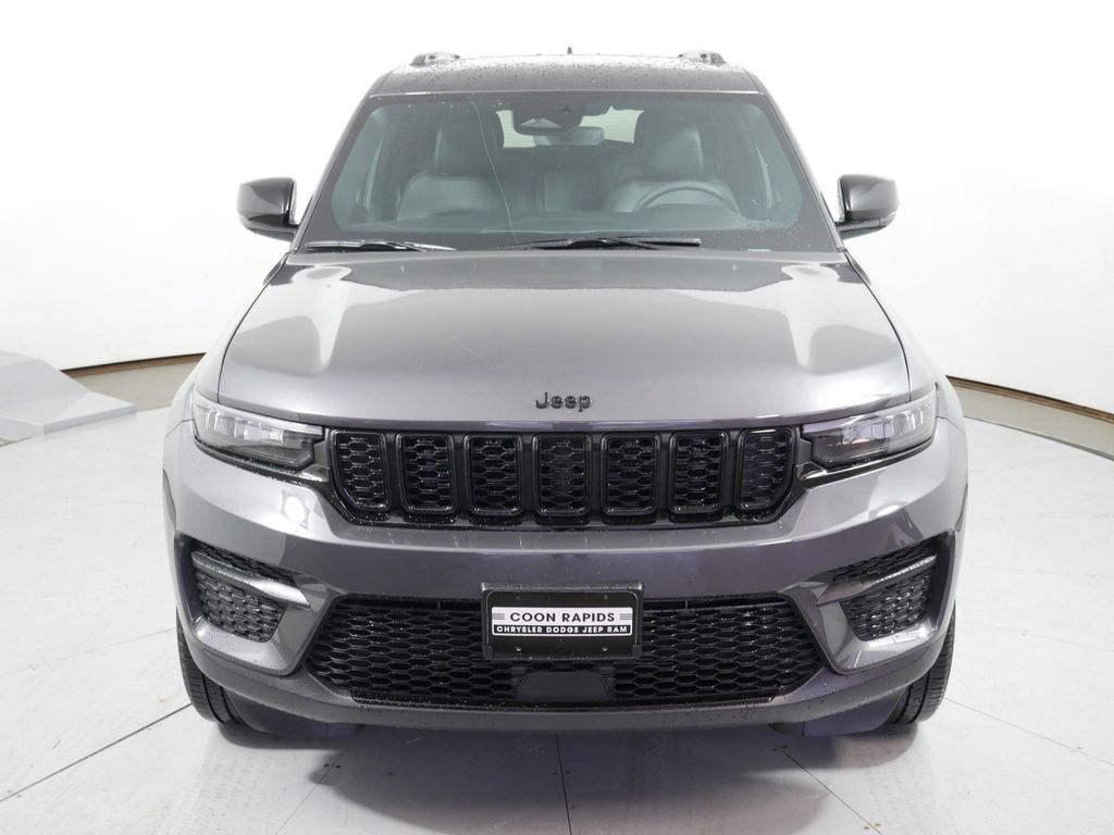 Thumbnail: 2025 Jeep Grand Cherokee - 17