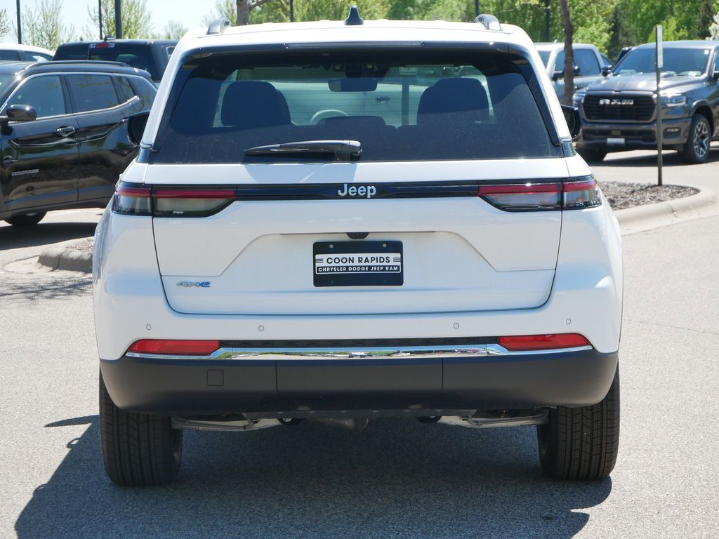 Thumbnail: 2025 Jeep Grand Cherokee - 4