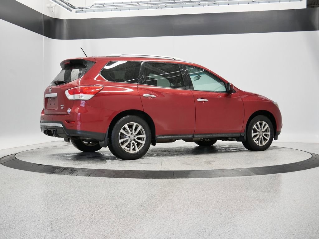 Thumbnail: 2015 Nissan Pathfinder - 6
