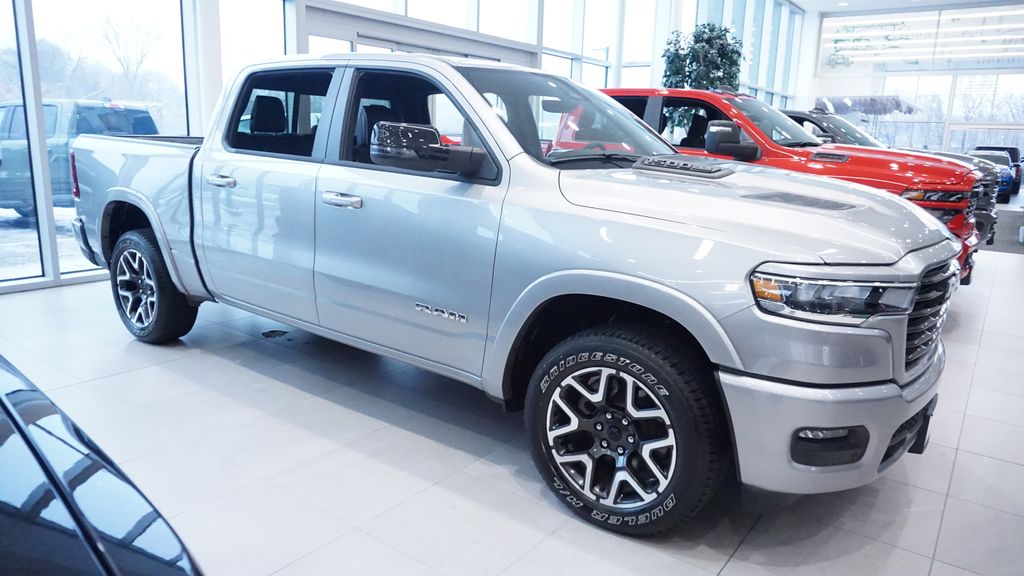 Thumbnail: 2025 RAM 1500 - 9