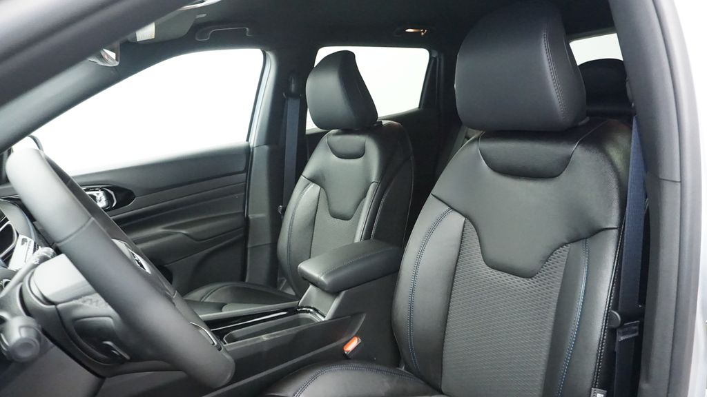 Thumbnail: 2026 Jeep Compass - 33