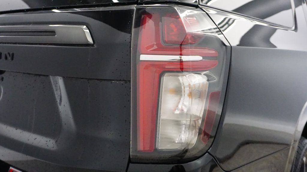 Thumbnail: 2022 Chevrolet Suburban - 16