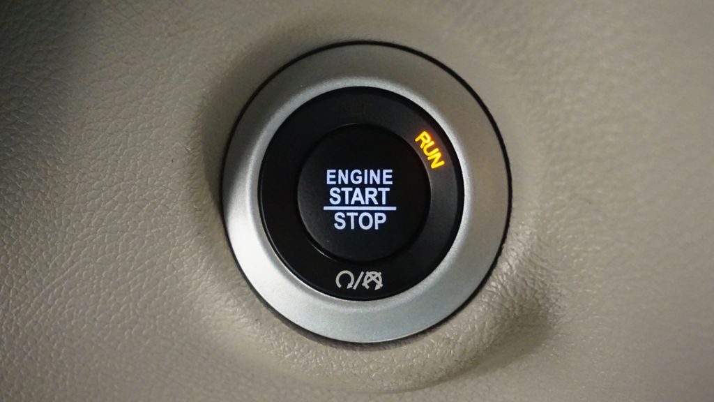 Thumbnail: 2024 Chrysler Pacifica - 23