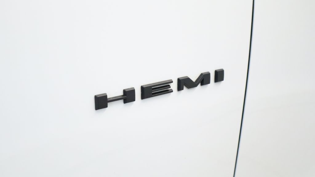 Thumbnail: 2022 Dodge Durango - 13