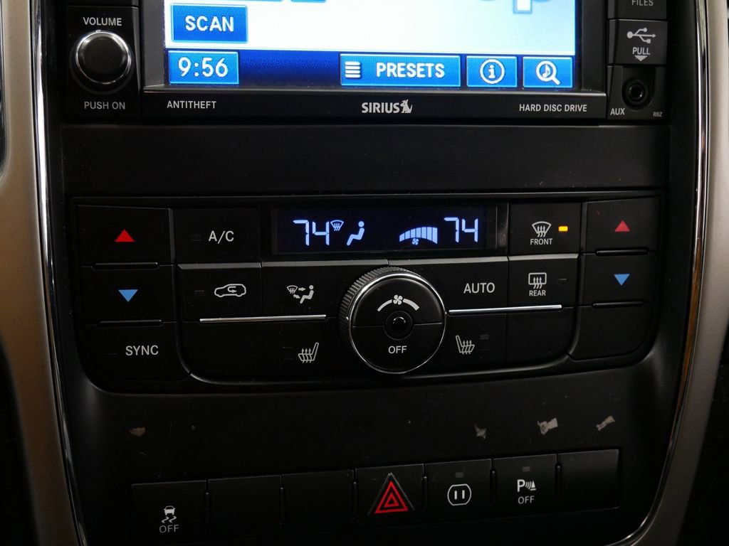 2012 Jeep Grand Cherokee Laredo 30