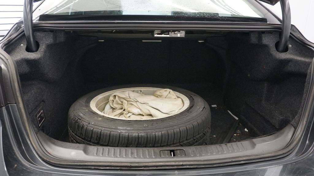 Thumbnail: 2014 Chevrolet Malibu - 22