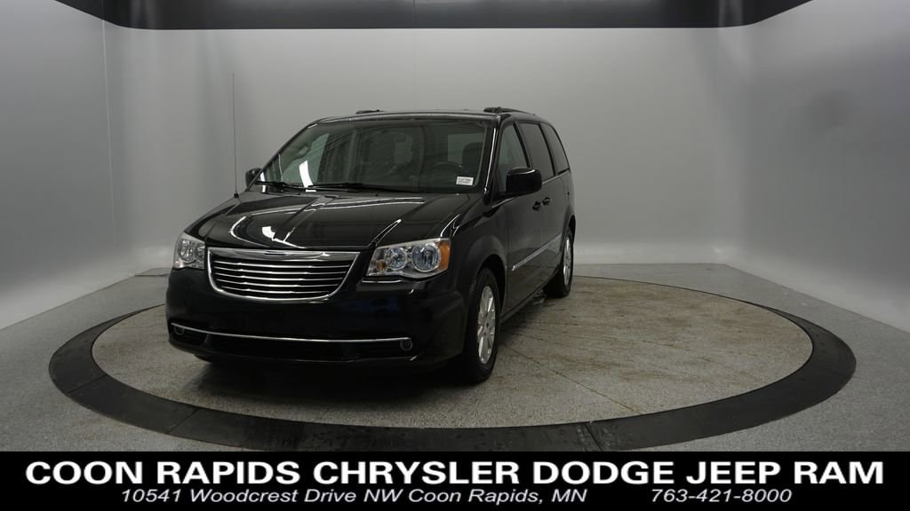 2014 Chrysler Town & Country Touring -
                  Coon Rapids, MN