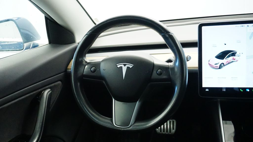 Thumbnail: 2018 Tesla Model 3 - 20