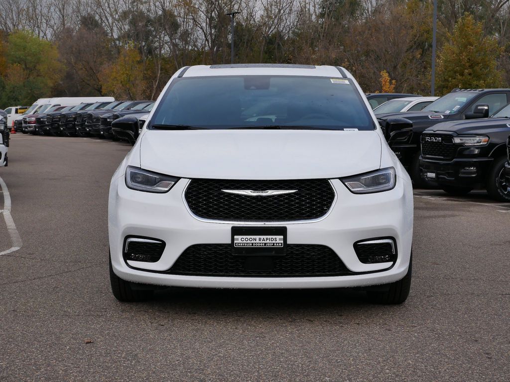 Thumbnail: 2026 Chrysler Pacifica - 49