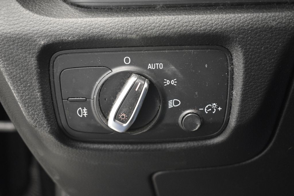 Thumbnail: 2015 Audi A3 - 38