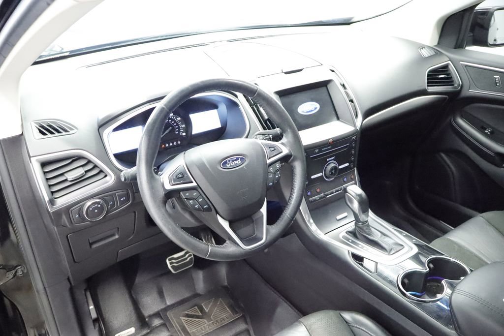 Thumbnail: 2016 Ford Edge - 29