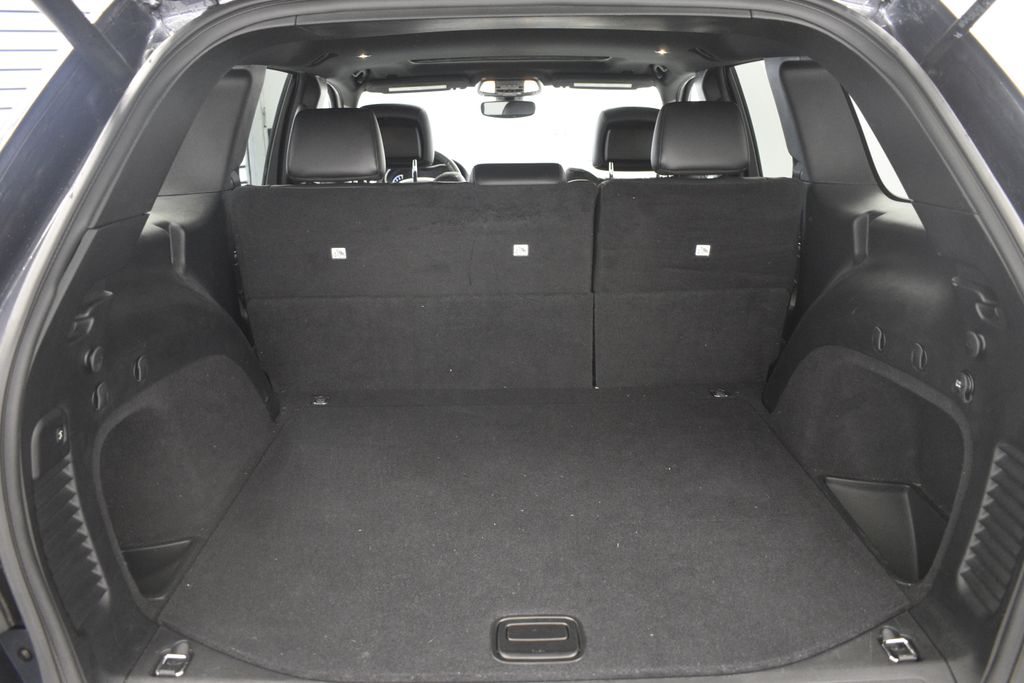 Thumbnail: 2020 Jeep Grand Cherokee - 18