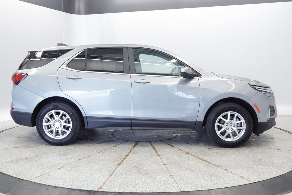Thumbnail: 2024 Chevrolet Equinox - 8