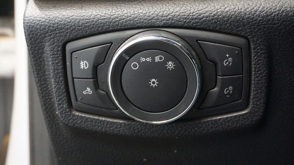 Thumbnail: 2016 Ford F-150 - 28