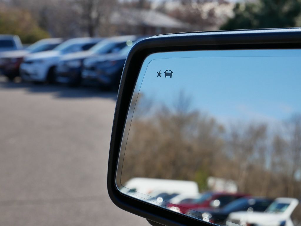 Thumbnail: 2022 Chevrolet Silverado 1500 - 30