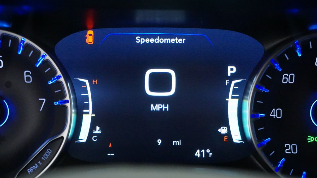 Thumbnail: 2026 Chrysler Voyager - 42