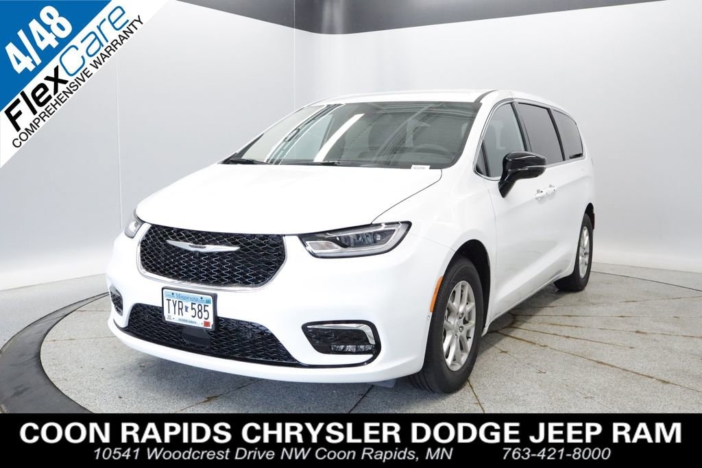 Thumbnail: 2026 Chrysler Pacifica - 1