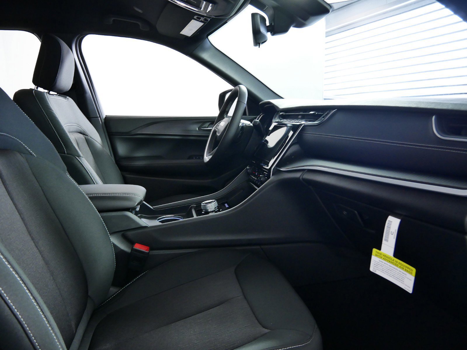 Thumbnail: 2025 Jeep Grand Cherokee - 14