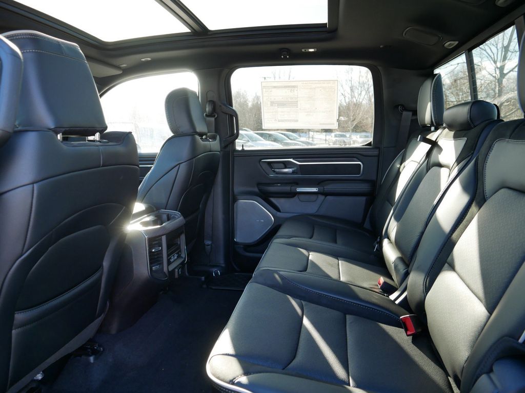 2025 RAM 1500 Laramie 30