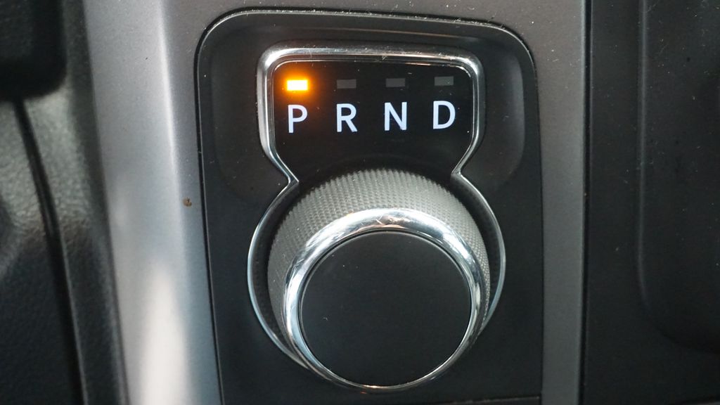 Thumbnail: 2022 RAM 1500 Classic - 31