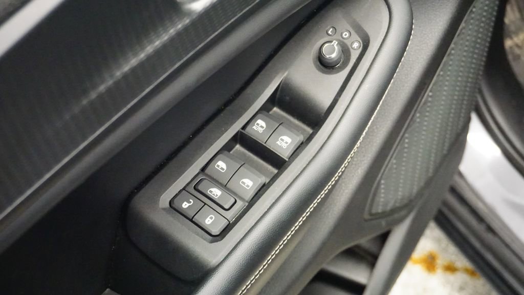 Thumbnail: 2023 Jeep Grand Cherokee - 28