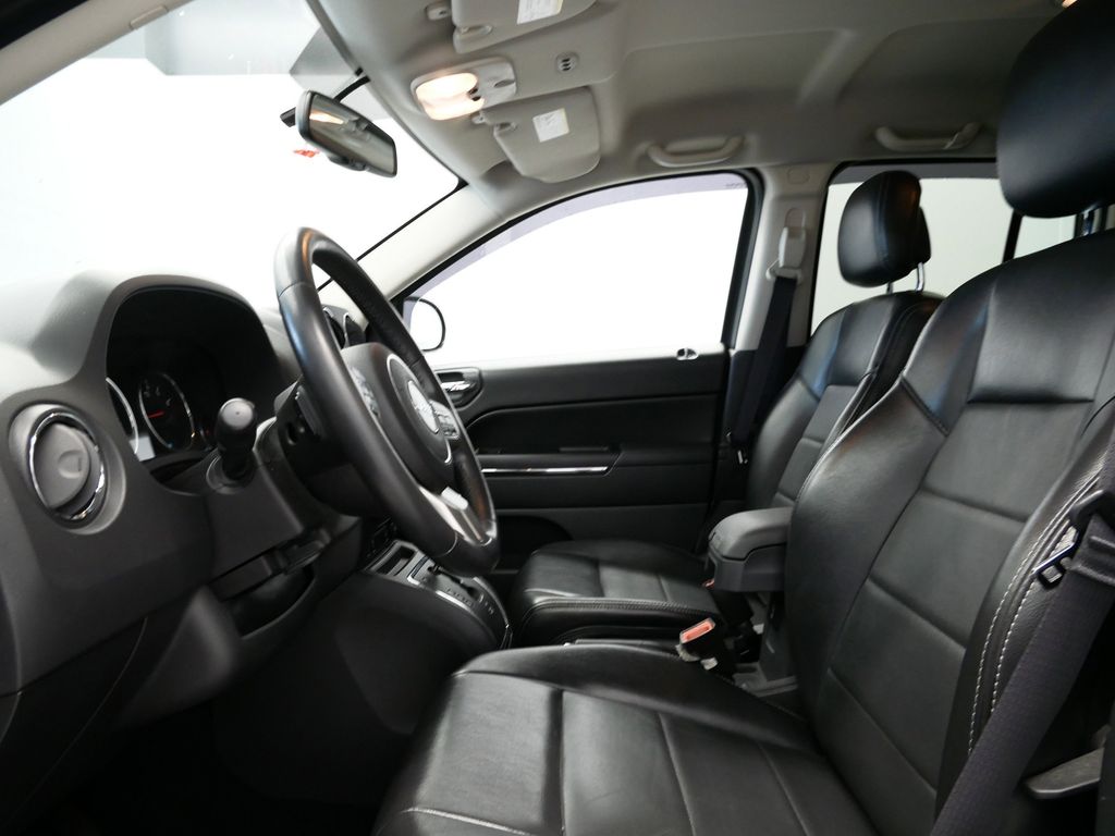 Thumbnail: 2011 Jeep Compass - 21