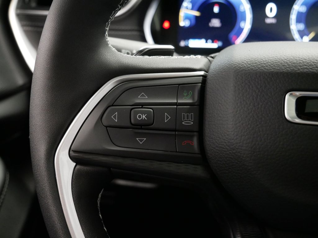 Thumbnail: 2025 Jeep Grand Cherokee L - 26