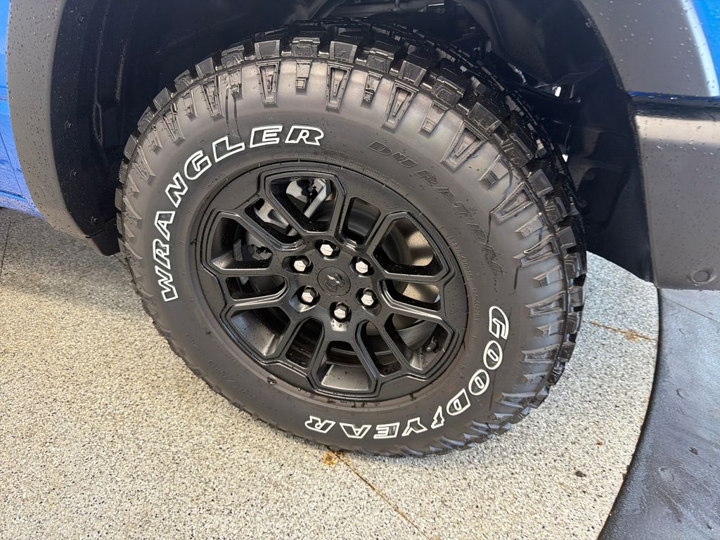 Thumbnail: 2026 RAM 1500 - 9