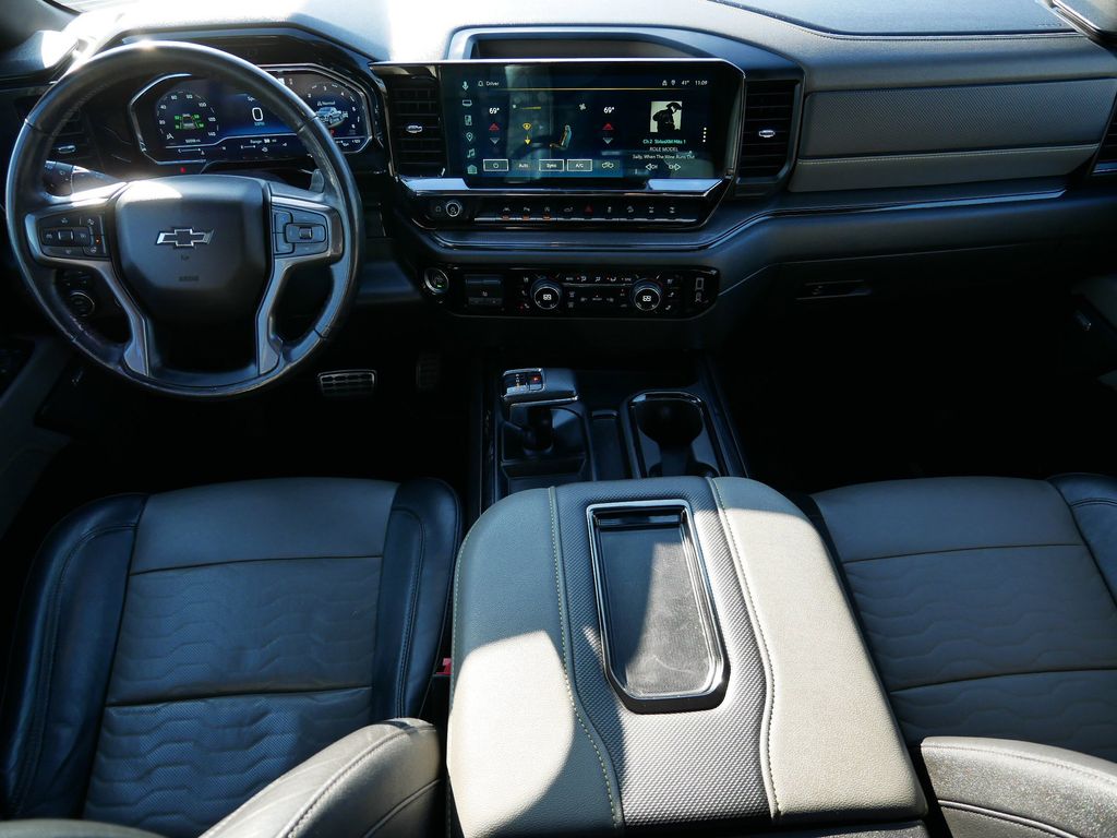 Thumbnail: 2022 Chevrolet Silverado 1500 - 23