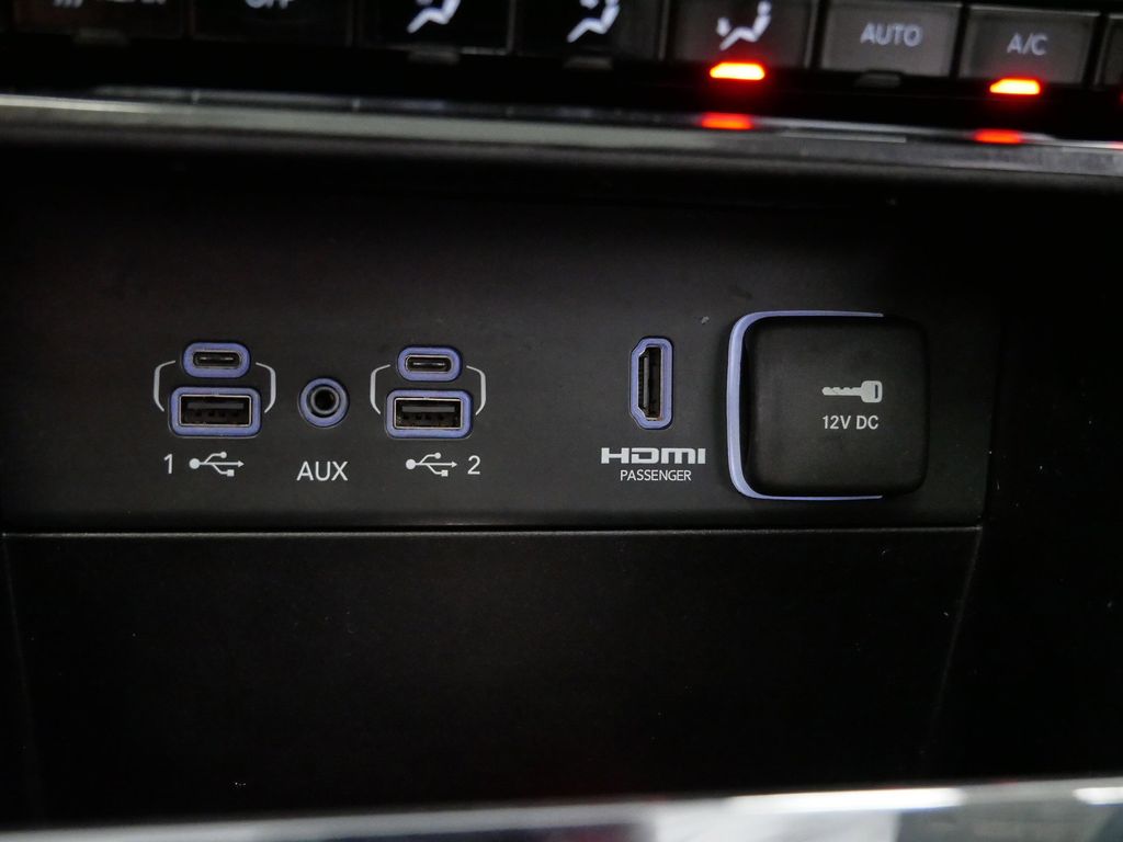 Thumbnail: 2022 Jeep Grand Cherokee - 43