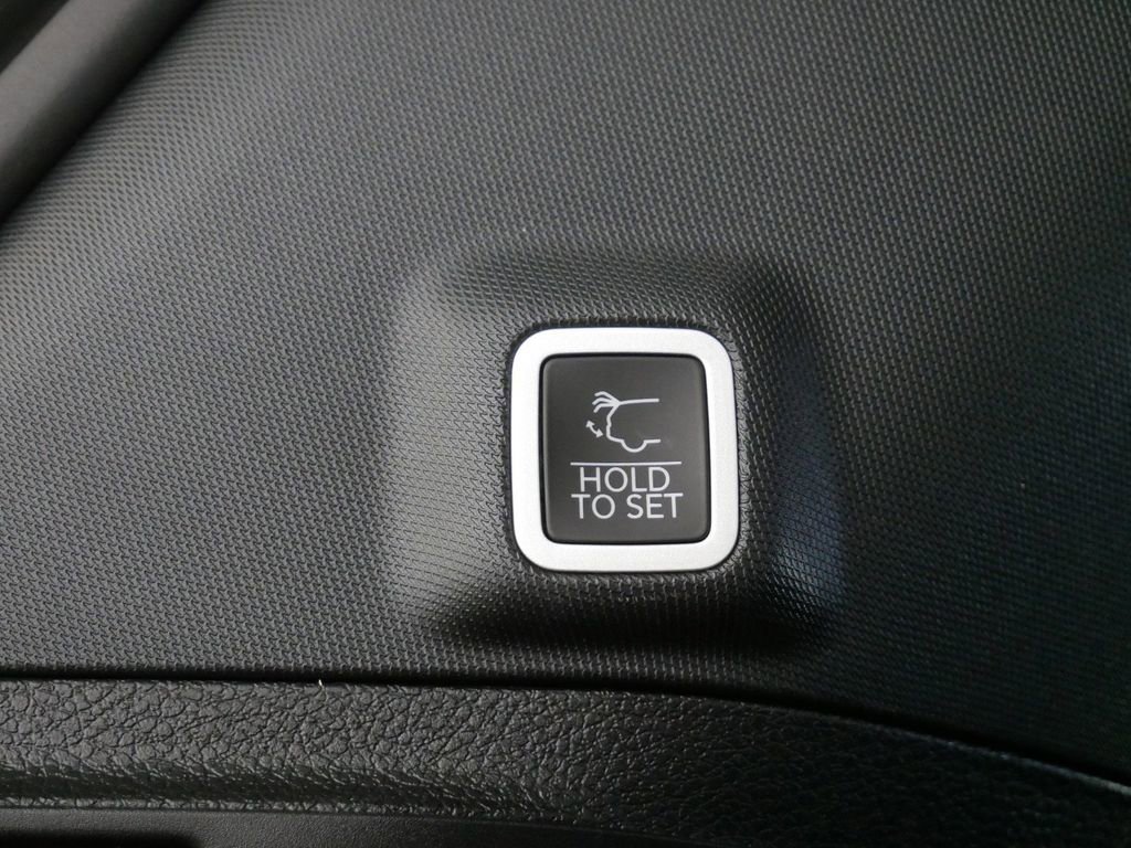 Thumbnail: 2024 Jeep Grand Cherokee - 29