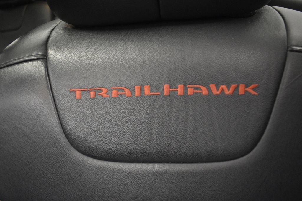 Thumbnail: 2016 Jeep Cherokee - 37