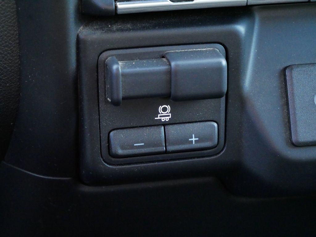 Thumbnail: 2019 Chevrolet Silverado 1500 - 34