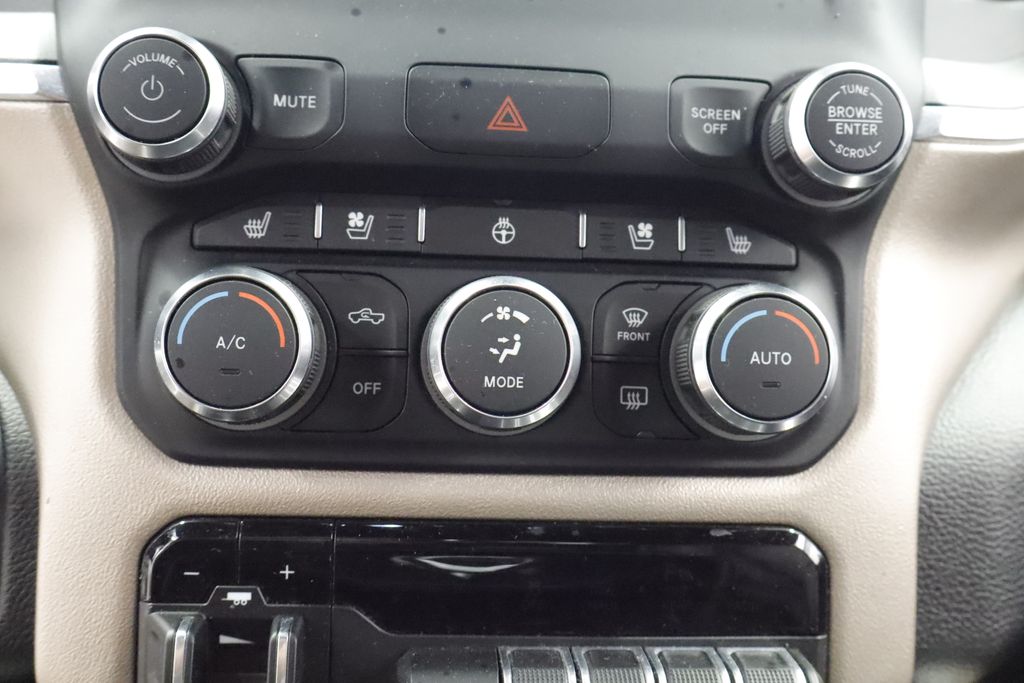 Thumbnail: 2019 RAM 1500 - 33