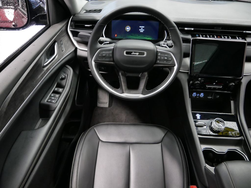 Thumbnail: 2024 Jeep Grand Cherokee - 20