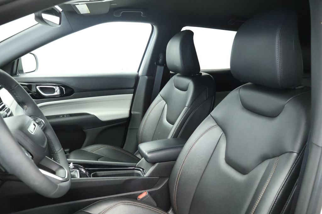 Thumbnail: 2024 Jeep Compass - 30