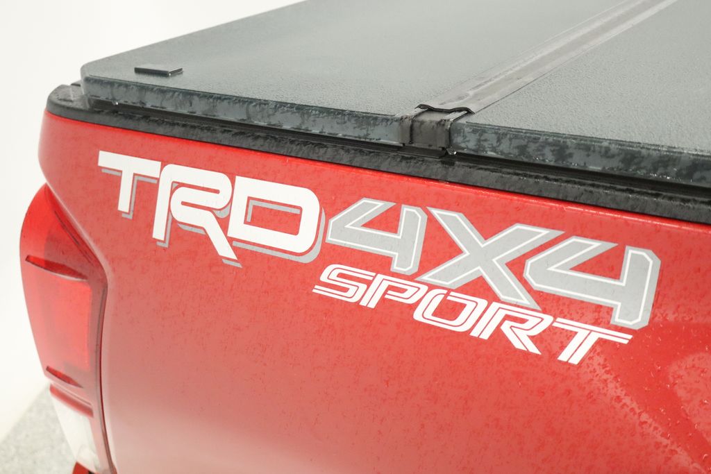 Thumbnail: 2017 Toyota Tacoma - 20