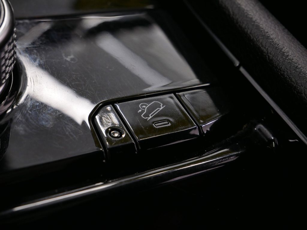 Thumbnail: 2022 Jeep Grand Cherokee - 42