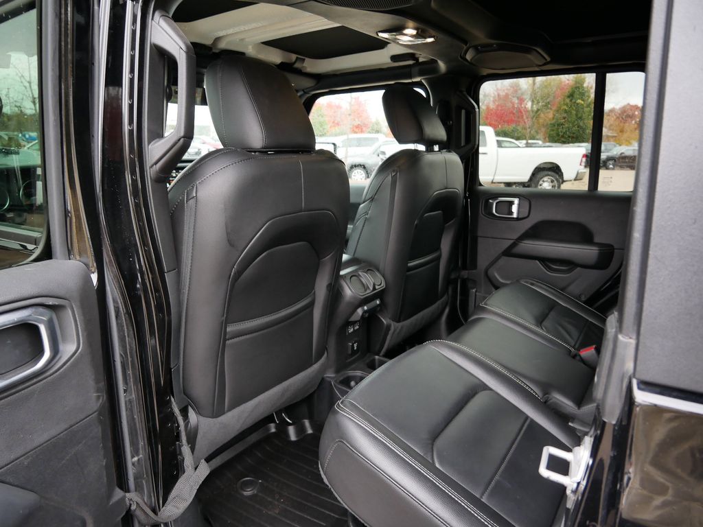 Thumbnail: 2021 Jeep Gladiator - 36