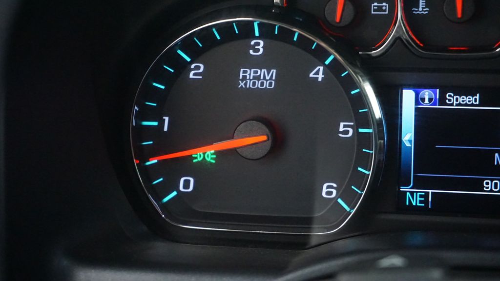 Thumbnail: 2017 Chevrolet Silverado 1500 - 37