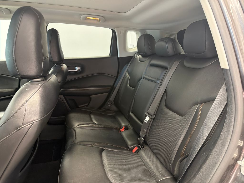 Thumbnail: 2018 Jeep Compass - 17