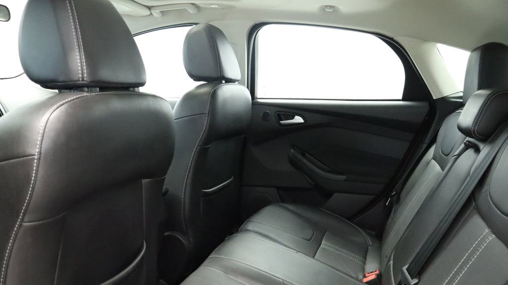 Thumbnail: 2013 Ford Focus - 19