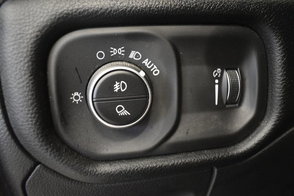 Thumbnail: 2020 RAM 1500 - 21