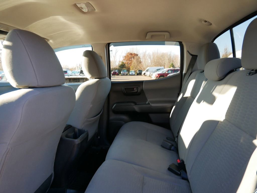 Thumbnail: 2019 Toyota Tacoma - 26